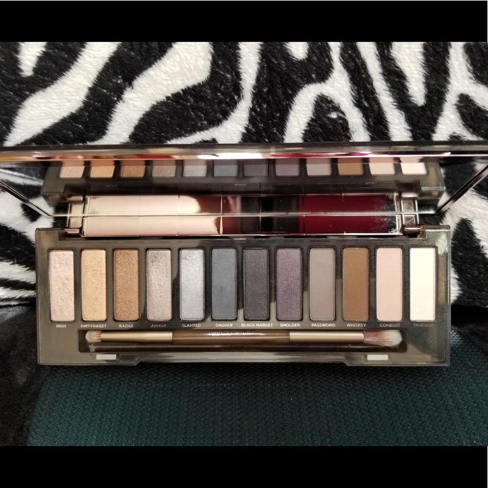 U.D. Naked Smoky Palette